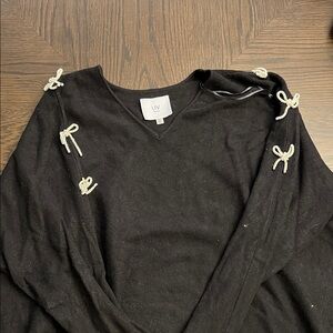Elegant LIV Black V-Neck Sweater with Bow Accents